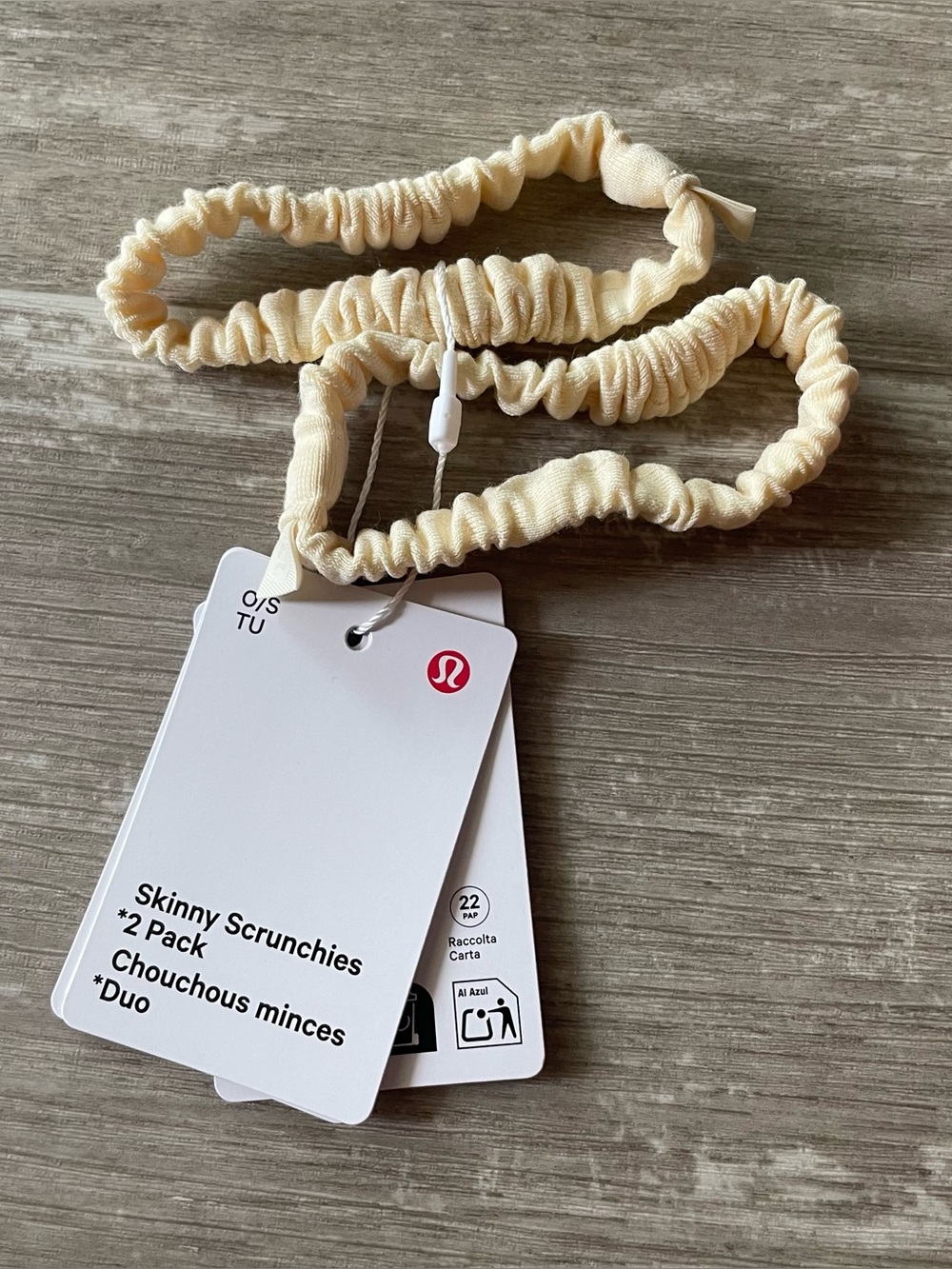 Lululemon Skinny Scrunchies 2 Pack BTCR Buttercream Yellow NWT OS Hair Ties
